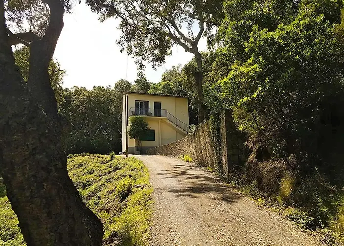 Ai Pini - Argonautivacanze Procchio (Isola d'Elba)